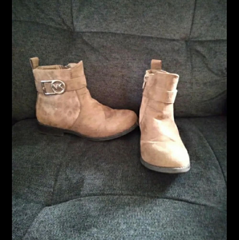 Michael kors boots